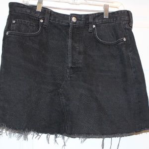 Black jean mini-skirt